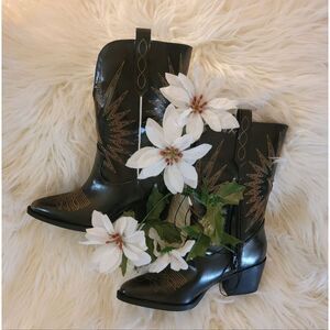 🆕️🤠London Rag Cowgirl Boots, Black/Gold White, Sz 6